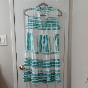Sleeveless White and Green Patterned Dress